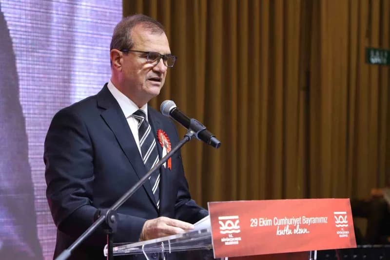 Büyükçekmece Belediye Başkan Vekili Hakan Çebi, konuşma yaptı.