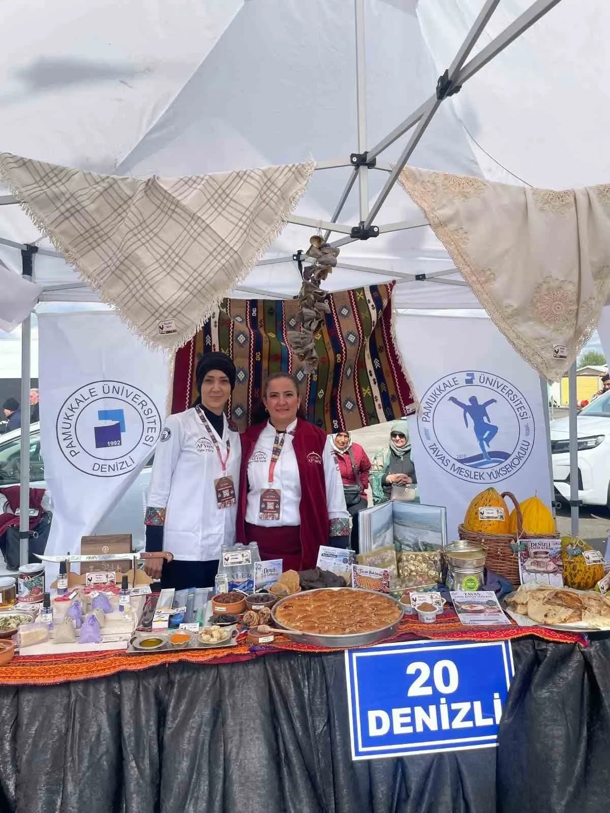 13 . Uluslararası Gastro Afyon Turizm ve Lezzet Festivali’nde oluşturulan Dünyanın En Büyük Anadolu Sofrasında Çameli’ni