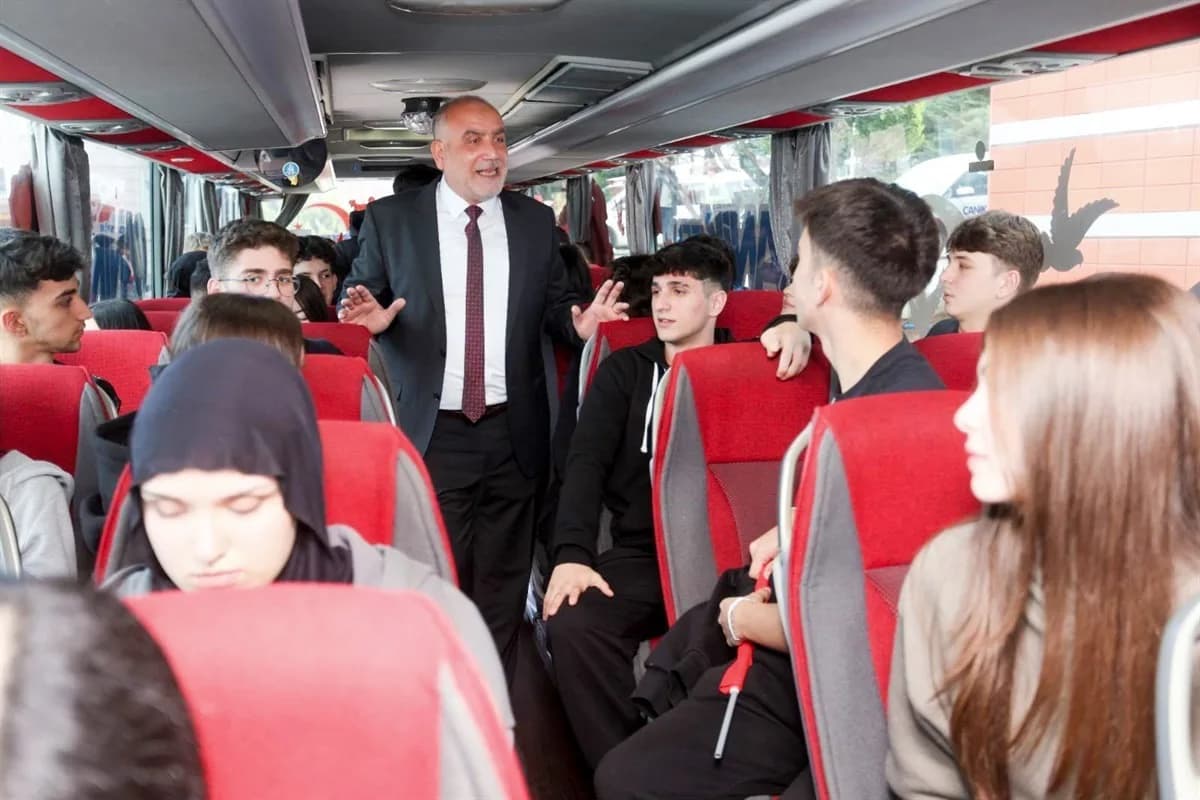 Canik Belediyesi gençlik projesi kapsamında Çanakkale ve Doğu Anadolu bölgelerindeki gençlerle buluşma etkinliği