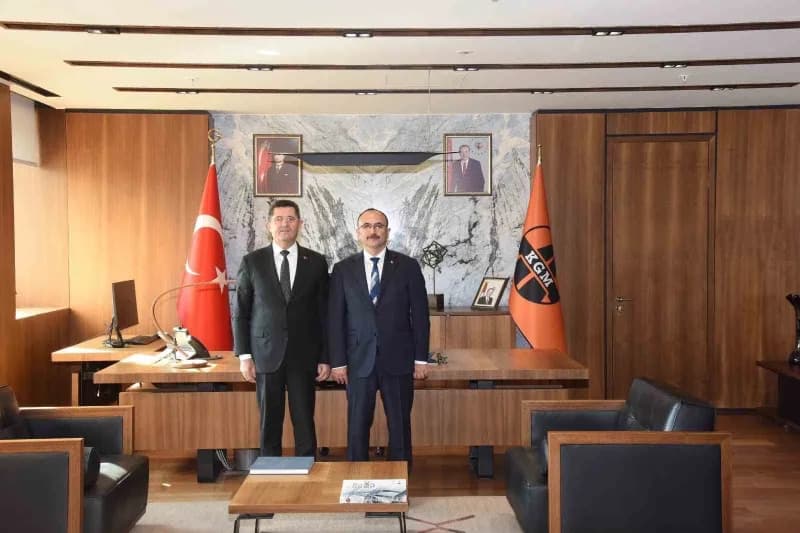 Çekmeköy Belediye Başkanı Orhan Çerkez, Karayolları Genel Müdürü Ahmet Gülşen