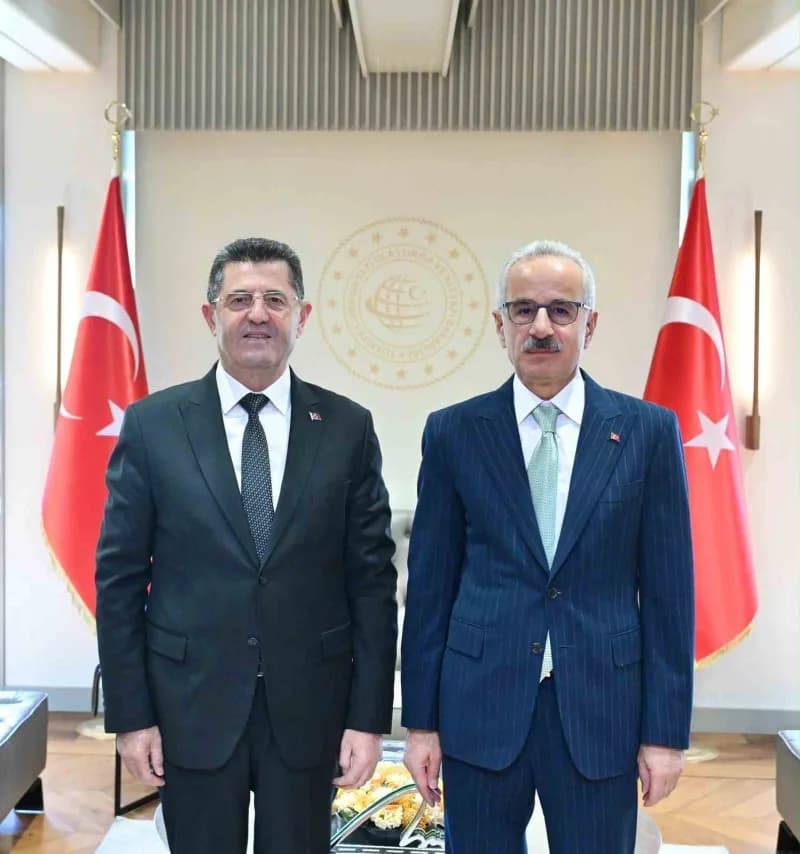Çekmeköy Belediye Başkanı Orhan Çerkez, Ulaştırma ve Altyapı Bakanı Abdulkadir Uraloğlu
