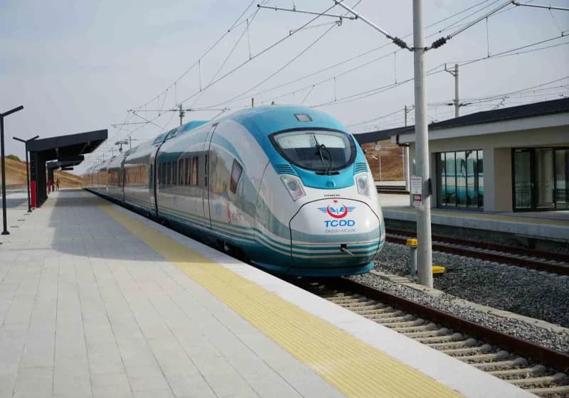 Bakan Uraloğlu: "Tekirdağ, Kırklareli ve Edirne Hızlı Tren konforuna kavuşuyor"