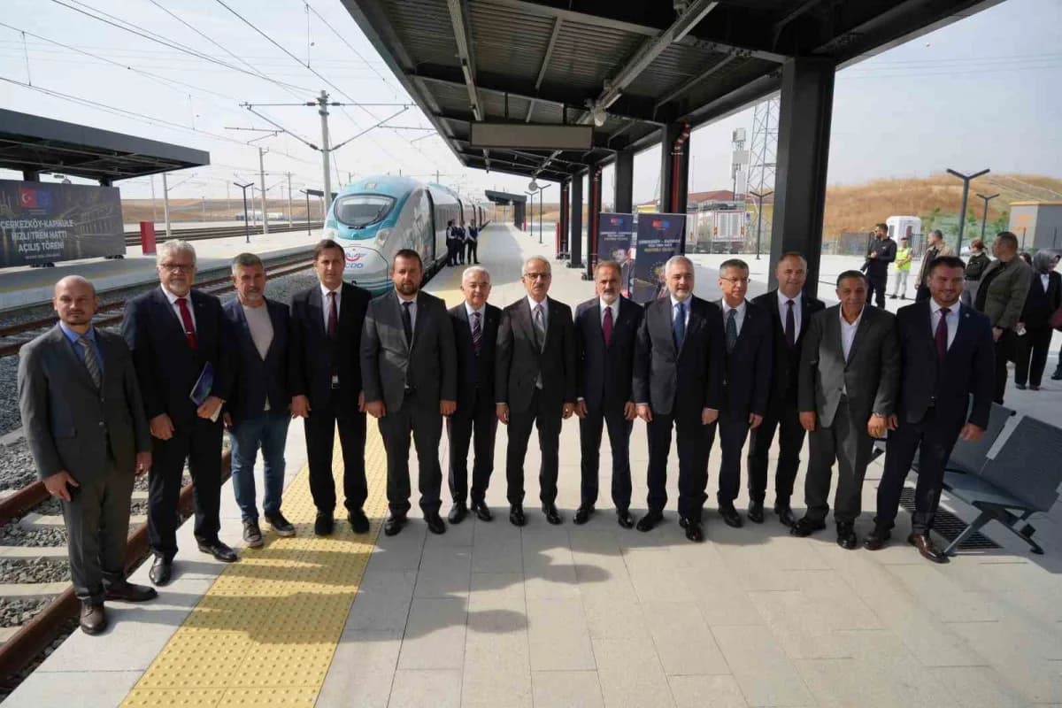 Bakan Uraloğlu: "Tekirdağ, Kırklareli ve Edirne Hızlı Tren konforuna kavuşuyor"