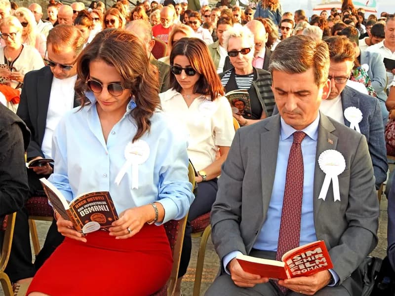 Tarihi Çeşme Kalesi’nde Hayatın Anlamı Kitap projesi 5. sezon açılış töreni ve kitap okuma etkinliği