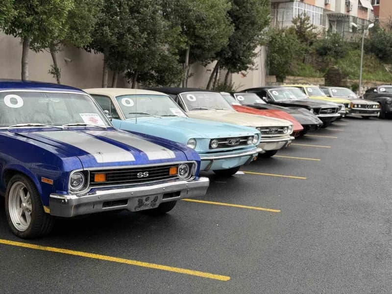 İstanbul, Batman, Gaziantep, İzmir, Kocaeli ve Sakarya'da klasik otomobilleri change yapan suç şebek