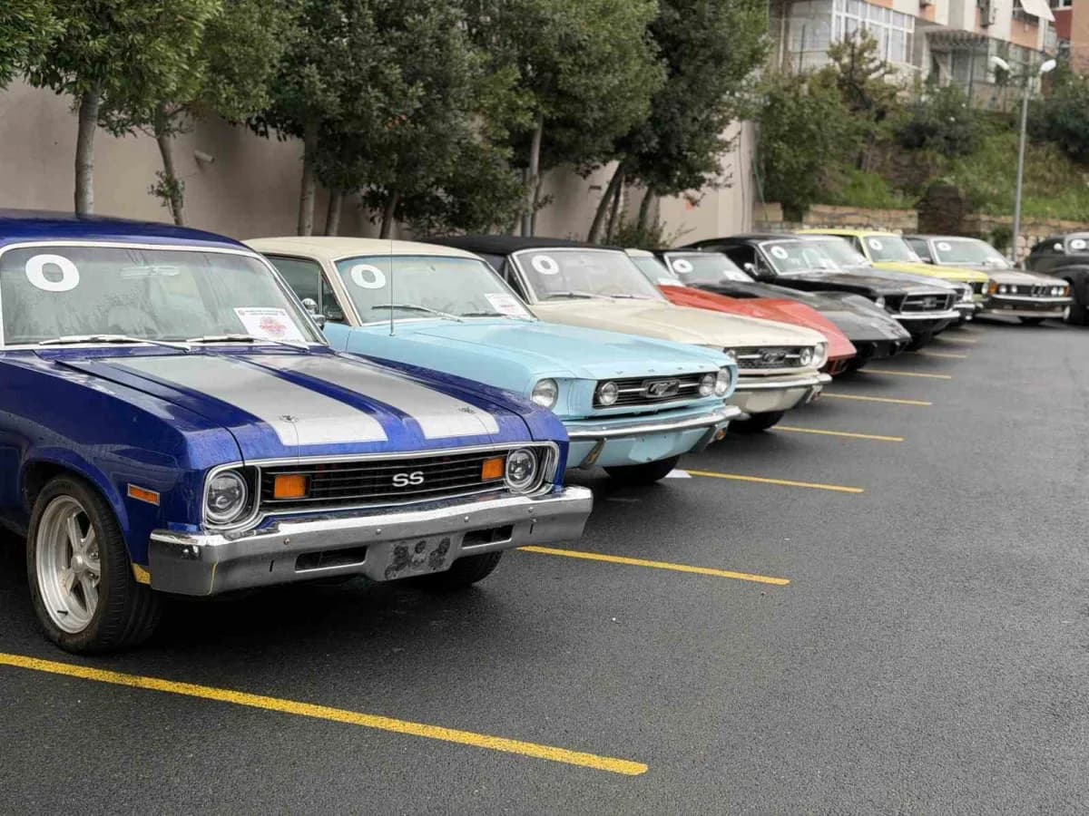 İstanbul, Batman, Gaziantep, İzmir, Kocaeli ve Sakarya'da klasik otomobilleri change yapan suç şebek