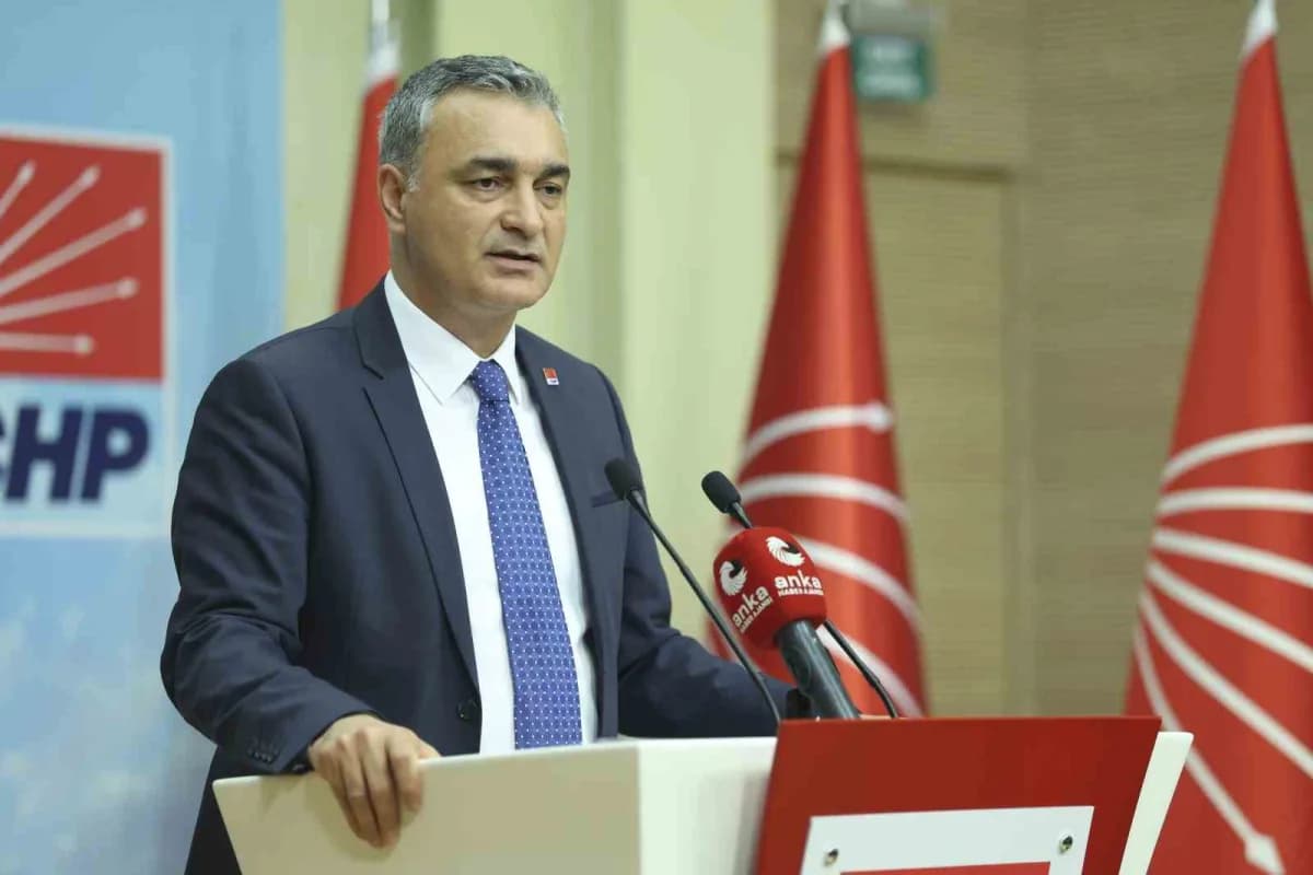 Cumhuriyet Halk Partisi (CHP) Sözcüsü Müslim Sarı, Türkiye Belediyeler Birliği Başkanvekilliği seçimine ilişkin "YENİ Pa