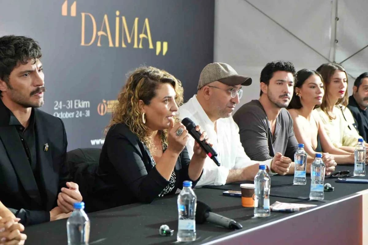 Cinlerin Düğünü filminin Antalya Altın Portakal Film Festivali’nde Türkiye’deki ilk gösteriminden