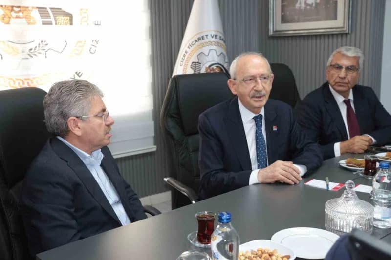 Cizre’nin Orta Doğu’ya açılan stratejik bir Ticaret kapısı olduğunu vurgulayan Kılıçdaroğlu, ilçenin serbest bölge ilan
