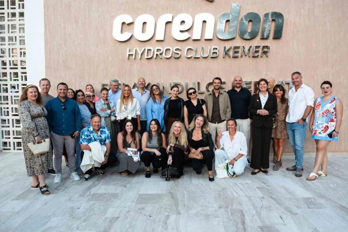 Organizasyon kapsamında katılımcılar, iki gün boyunca Tenis etkinliklerine katılırken bölgenin tarih