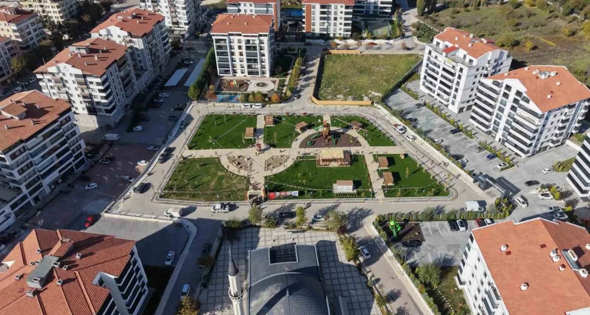 Çorum’da Hitit temalı Arkeopark’ta çocuklar arkeolojik kazı yapıyor