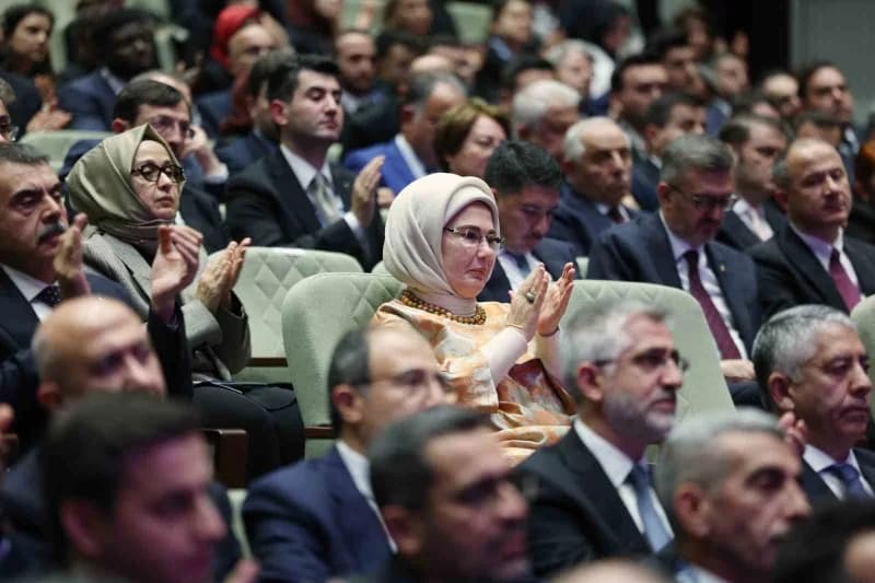 Cumhurbaşkanı Recep Tayyip Erdoğan, Türkiye Maarif Vakfı 10. Yıl Programı'nda konuşma yaparken