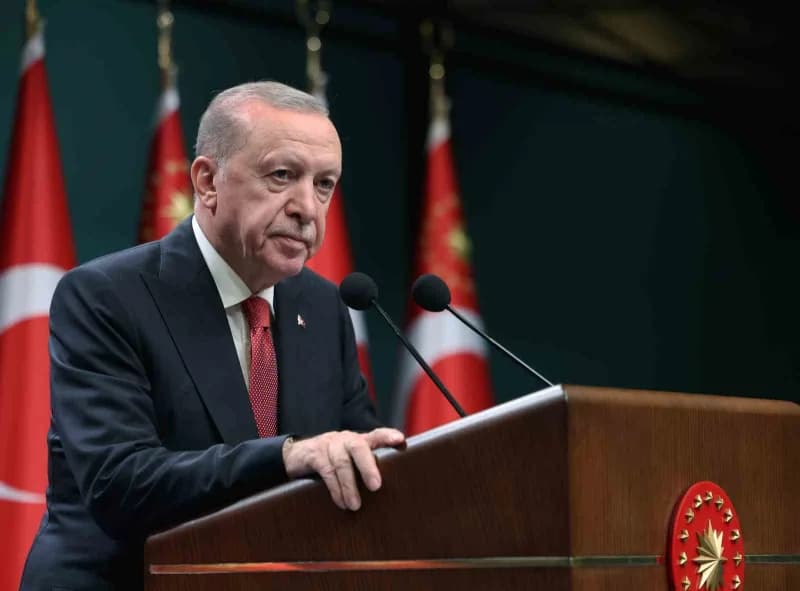 Cumhurbaşkanı Recep Tayyip Erdoğan Kabine Toplantısı sonrası açıklama yapıyor