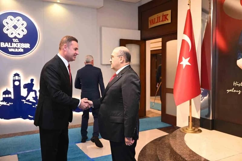 Balıkesir Büyükşehir Belediye Başkanı Ahmet Akın, Cumhuriyet'in 103. Yıl dönümü kutlamaları kapsamın