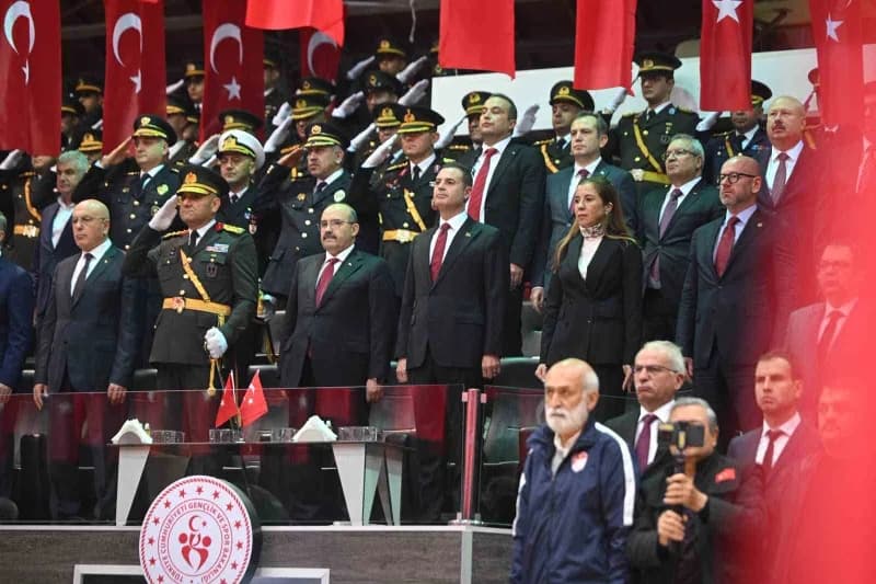 Balıkesir’de 29 Ekim Cumhuriyet Bayramı coşkuyla kutlandı.