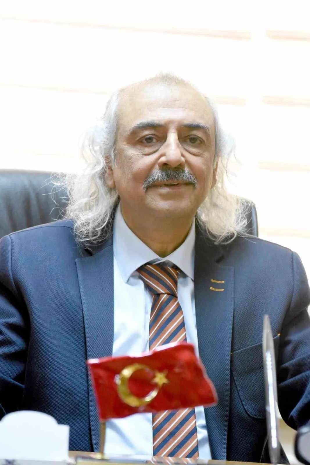 Erzurum Tarih Derneği Başkanı Hacı Ömer Özden 29 Ekim Cumhuriyet Bayramı mesajı yayımladı