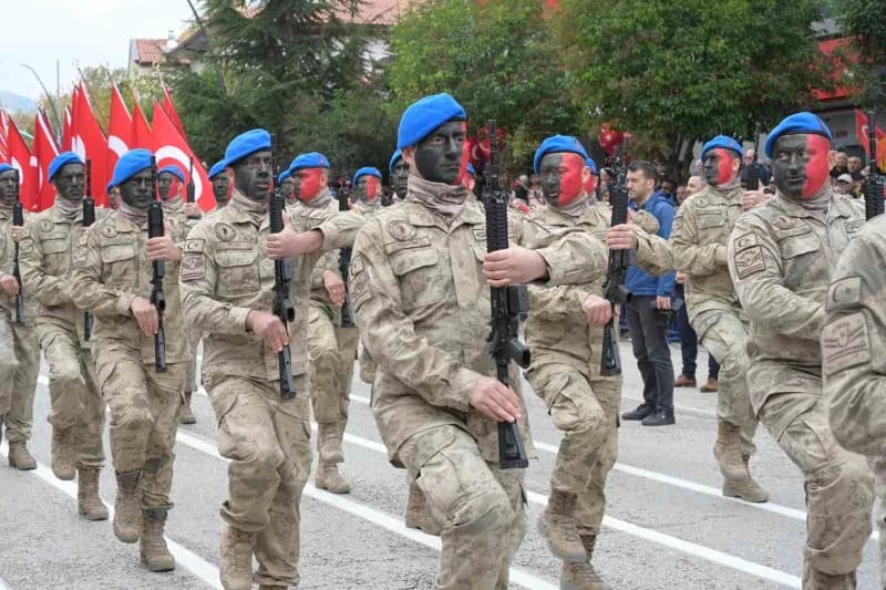 Isparta’da cumhuriyetin 103’üncü yılı coşkuyla kutlandı