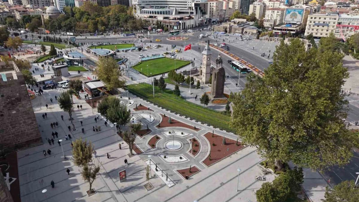 Kayseri Büyükşehir Belediye Başkanı Dr. Memduh Büyükkılıç’ın öncülüğünde, kentin tarihi ve kültürel kimliğinin simgeleri