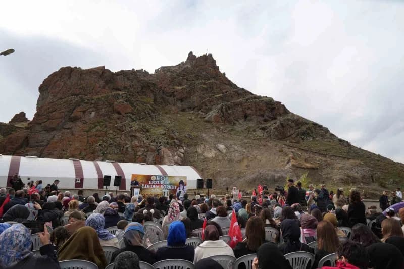 Erzurum Büyükşehir Belediyesi ile Türkiye Dil ve Edebiyat Derneği Erzurum Şubesi’nin ortaklaşa terti