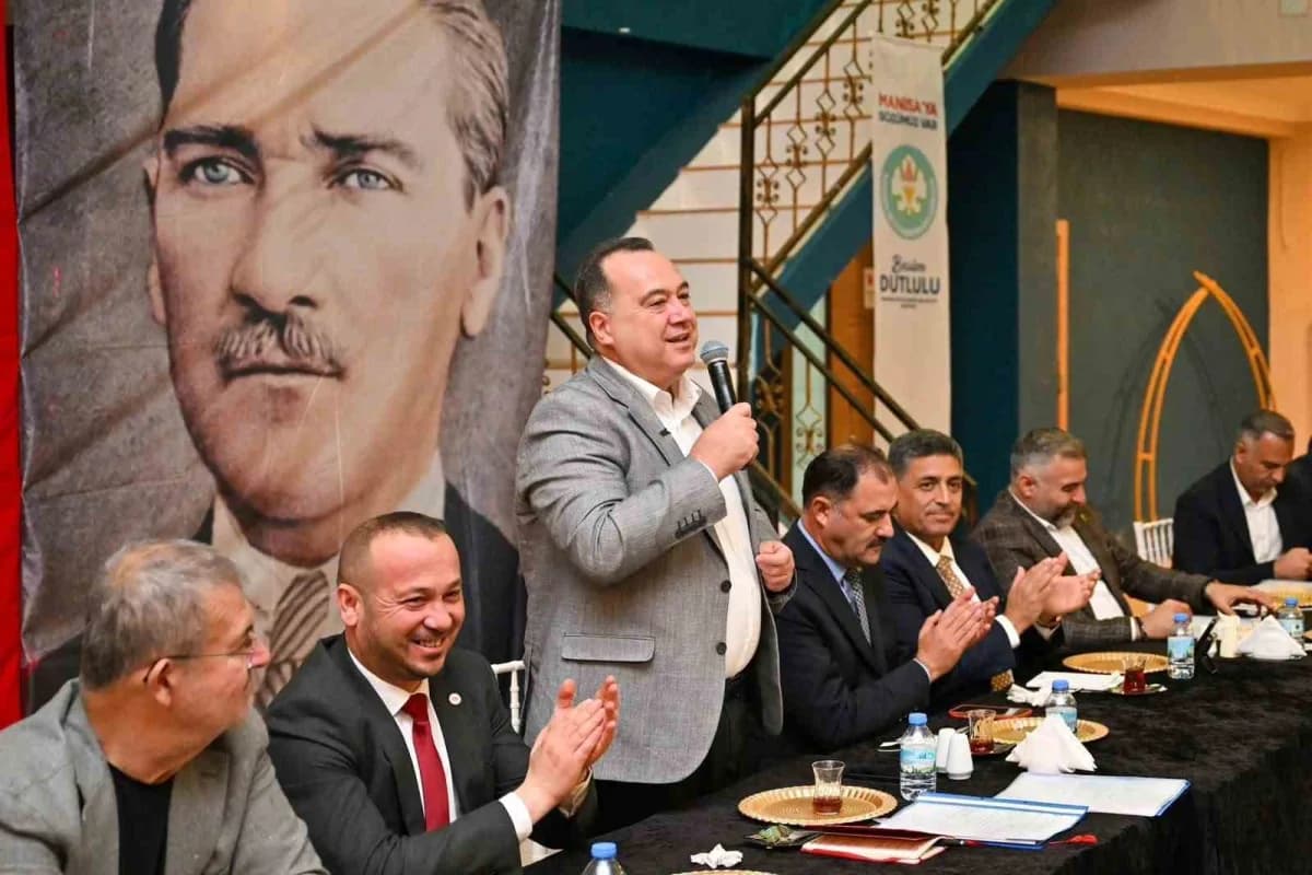 Manisa Büyükşehir Belediye Başkanı Besim Dutlulu Demirci’de doğal gaz ve asfalt çalışmaları hakkında
