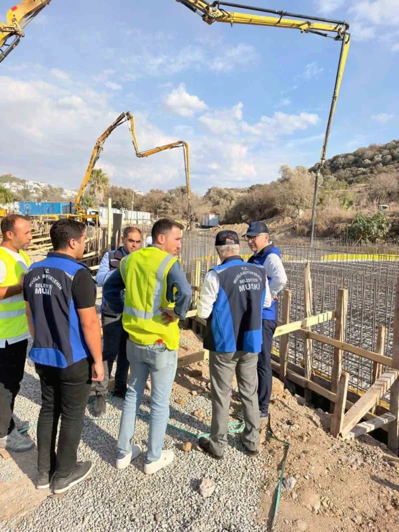 Muğla’nın Bodrum ilçesi Turgutreis Mahallesi’nde yapımı iki etap halinde sürdürülen Reverse Ozmos (Deniz suyu arıtma) Te