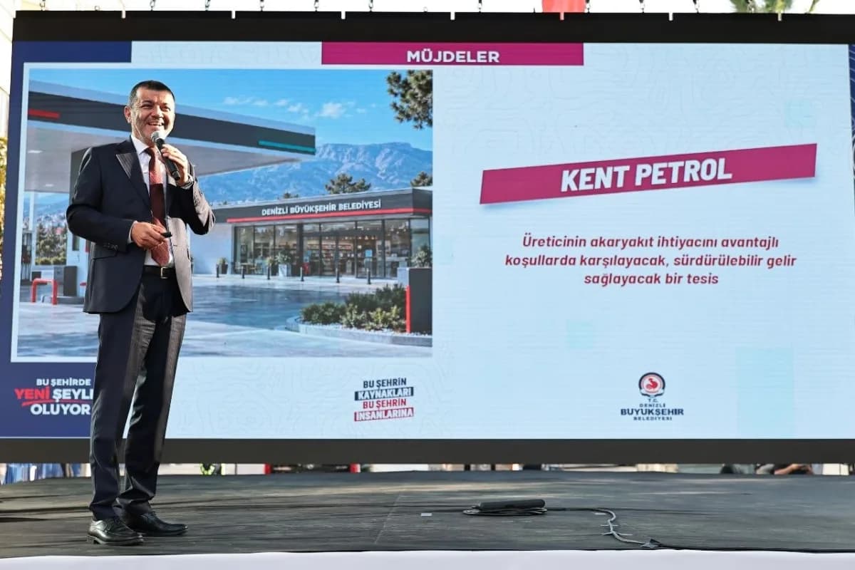 Denizli Büyükşehir Belediye Başkanı Bülent Nuri Çavuşoğlu, Yeni Parti Genel Başkanı Özgür Özel’in ka