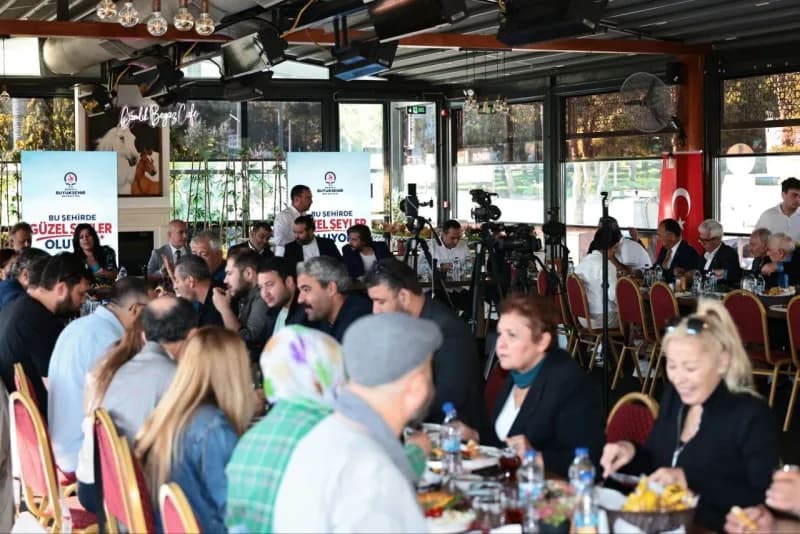 Denizli Büyükşehir Belediye Başkanı Bülent Nuri Çavuşoğlu, Basın mensuplarıyla düzenlediği buluşmada kentin çehresini de