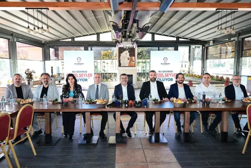 Denizli Büyükşehir Belediye Başkanı Bülent Nuri Çavuşoğlu, Basın mensuplarıyla düzenlediği buluşmada kentin çehresini de