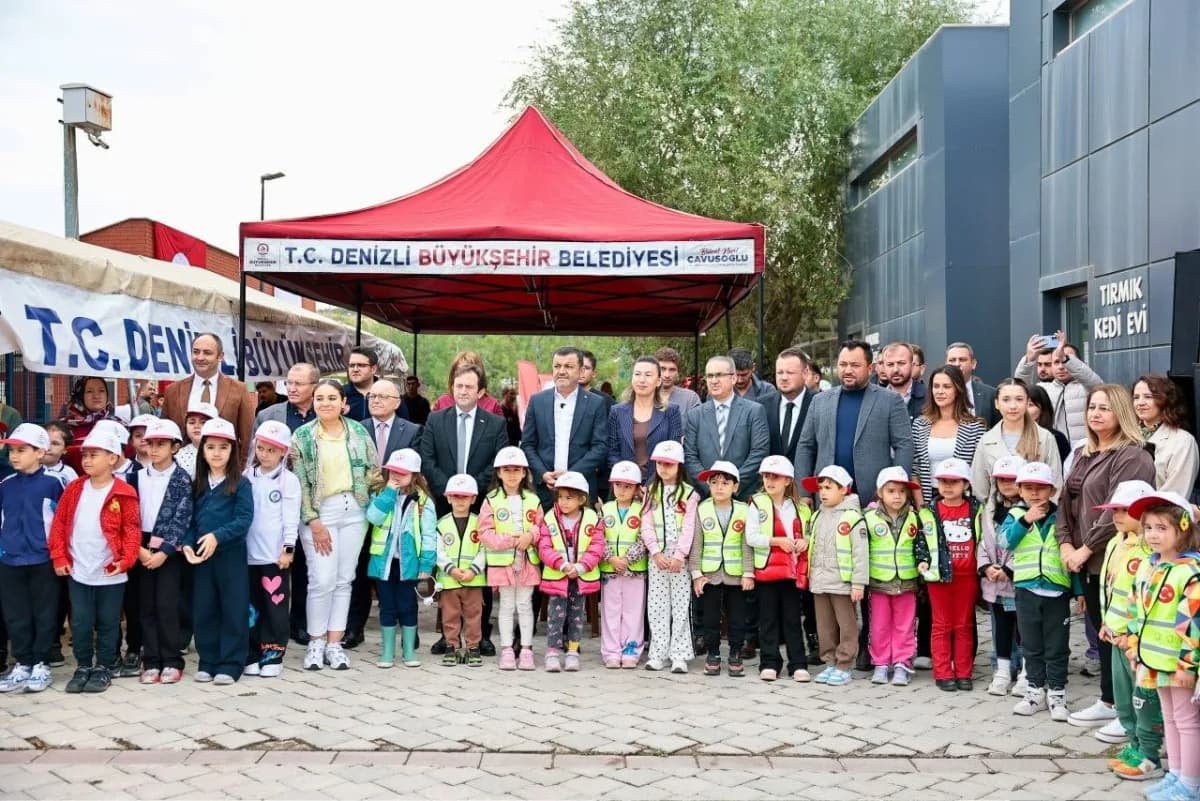 Denizli Büyükşehir Belediyesi, 4 Ekim Dünya Hayvanları Koruma Günü dolayısıyla Sokak Hayvanları Barınma ve Rehabilitasyo