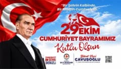 Denizli’de Cumhuriyet’in 103. yılı kutlamaları kapsamında düzenlenen fener alayı ve konser etkinliği