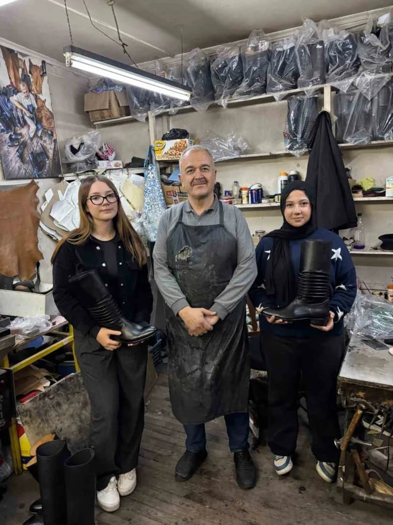 Denizli’de Hatipzade Veli Başer Anadolu İmam Hatip Lisesi öğrencileri, yok olma tehlikesiyle karşı k