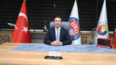 Denizli Ticaret Odası seçimlerinde oy kullanılırken sandık başında üyeler