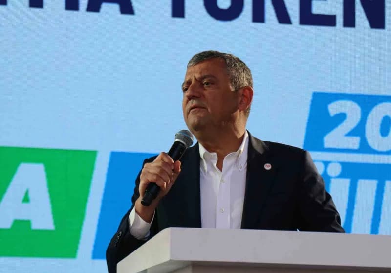 Yeni Parti Genel Başkanı Özgür Özel