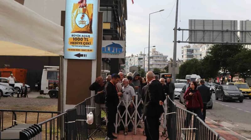 Denizli'de 1979 yılından bu yana Geleneksel Kuru yemiş üretimi yapan Leblebi Çarşısı, Denizli dışındaki ilk, toplamda is
