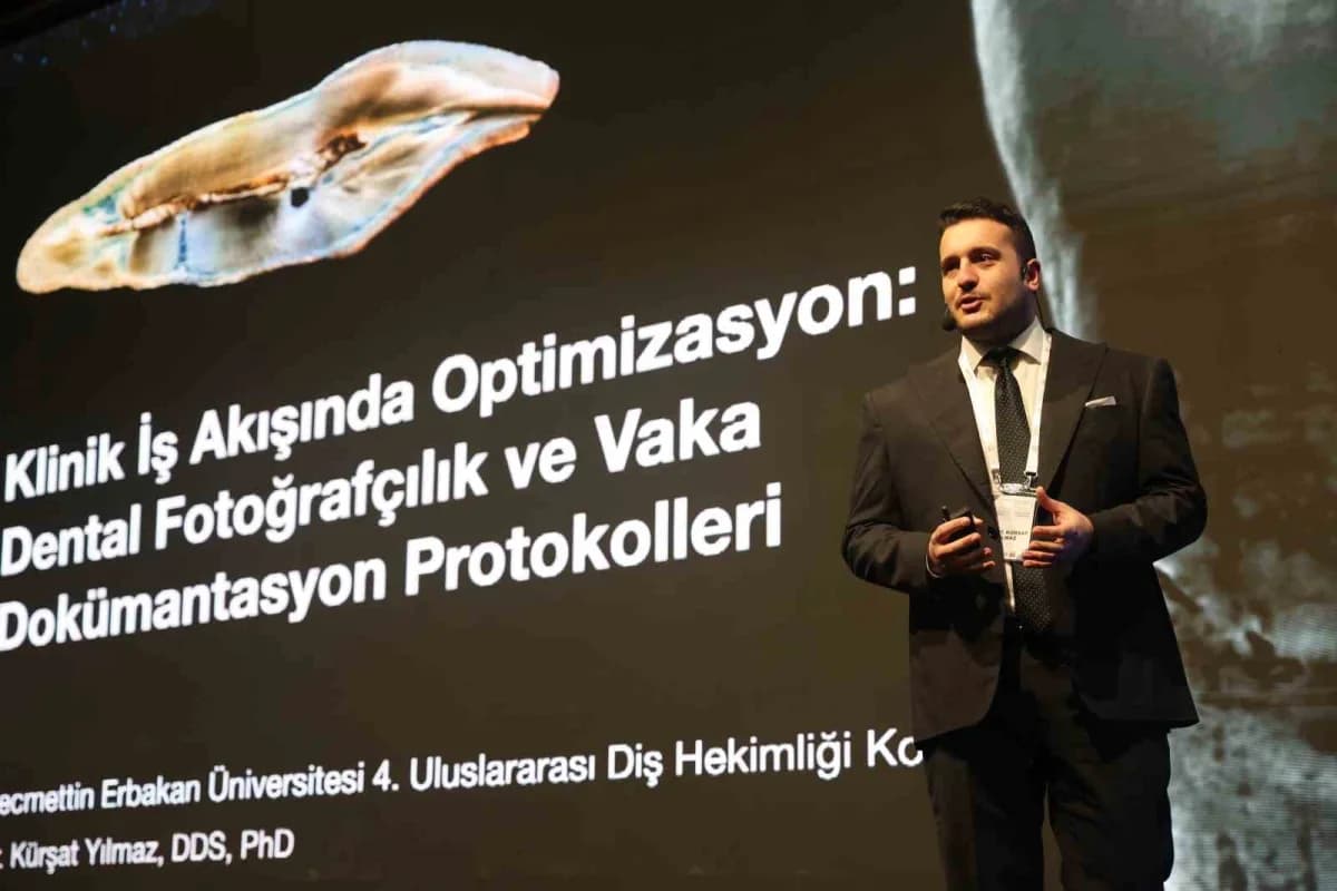 Necmettin Erbakan Üniversitesi (NEÜ) 4. Uluslararası Diş Hekimliği Kongresi'ne katılan Dr. Dt. Kürşat Yılmaz, dental fot