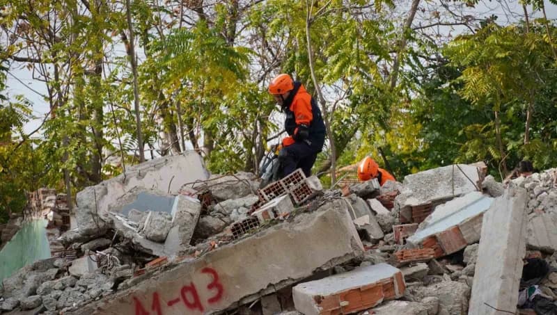 İzmir depreminin 6’ncı yıl dönümünde, 6,7 büyüklüğünde ve 28 saniye süren Deprem senaryosuyla İzmir