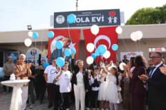 Didim’de özel çocuklar için açılan Mola Evi’nde çocuklar müzik ve sanat etkinliklerine katılıyor