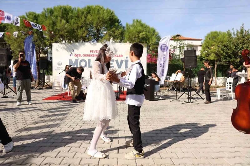 Didim Belediye Başkanı Hatice Gençay’ın katılımıyla hizmete açılan Fevzipaşa özel gereksinimli çocuklar Mola Evi’nde çoc