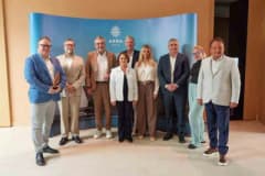 Didim Belediye Başkanı Hatice Gençay Dünya Kardeş Kentler ve Turizm Zirvesi’nde konuşma yaparken