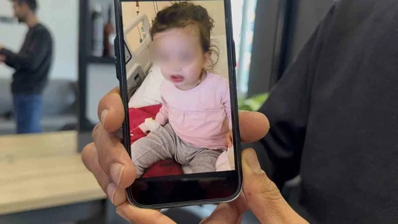 Tokat’ta, halk arasında "Ağlayan çiçek" olarak bilinen difenbahya bitkisini yiyen 2 yaşındaki çocuk, dudaklarında ve boğ