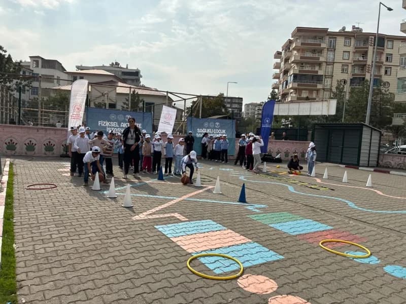 Diyarbakır’da şu ana kadar 14 bin öğrenciye ulaşan Sağlıklı Çocuk Sağlıklı Gelecek programı kapsamın