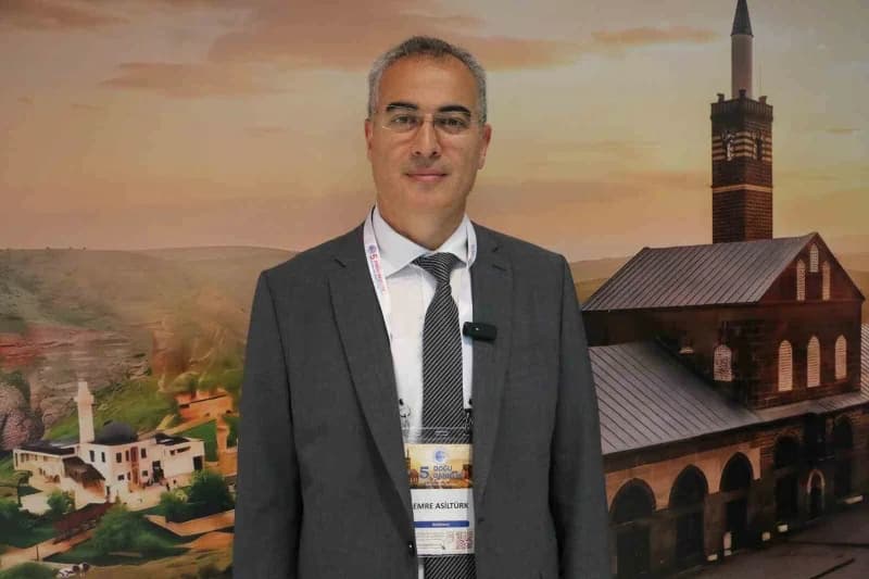 Programa katılan İl Sağlık Müdürü Emre Asiltürk, Diyarbakır’da son zamanlarda artan kongre katılımının olduğunu ifade et