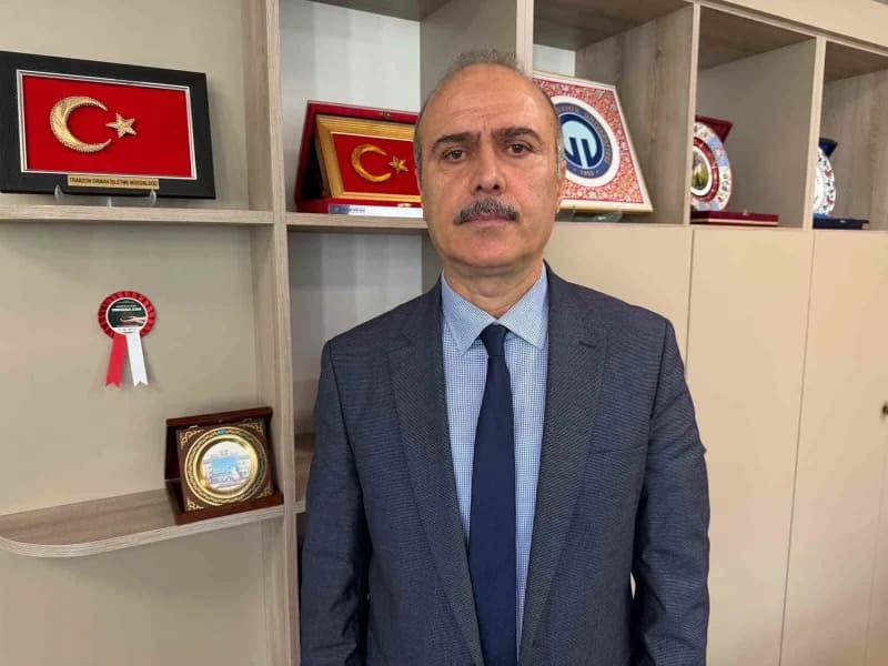 Karadeniz Teknik Üniversitesi (KTÜ) Orman Fakültesi Dekanı Prof. Dr. Ömer Kara, bölgenin coğrafi yapısı itibariyle heyel
