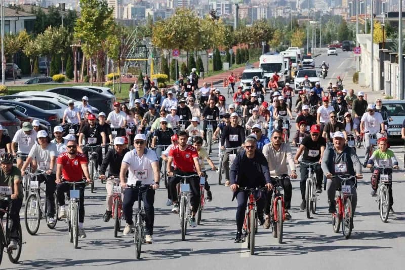 Kayseri Büyükşehir Belediyesi Spor a.ş. İle Kayseri Tabip Odası iş birliğinde düzenlenen Doktorlar Bisiklet Turu’nda 250
