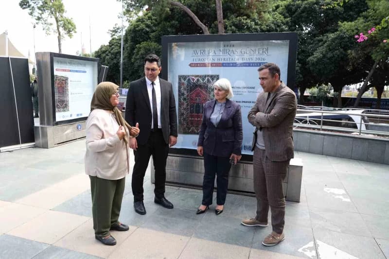 Döşemealtı halılarının hikayesi Cumhuriyet Meydanı’nda