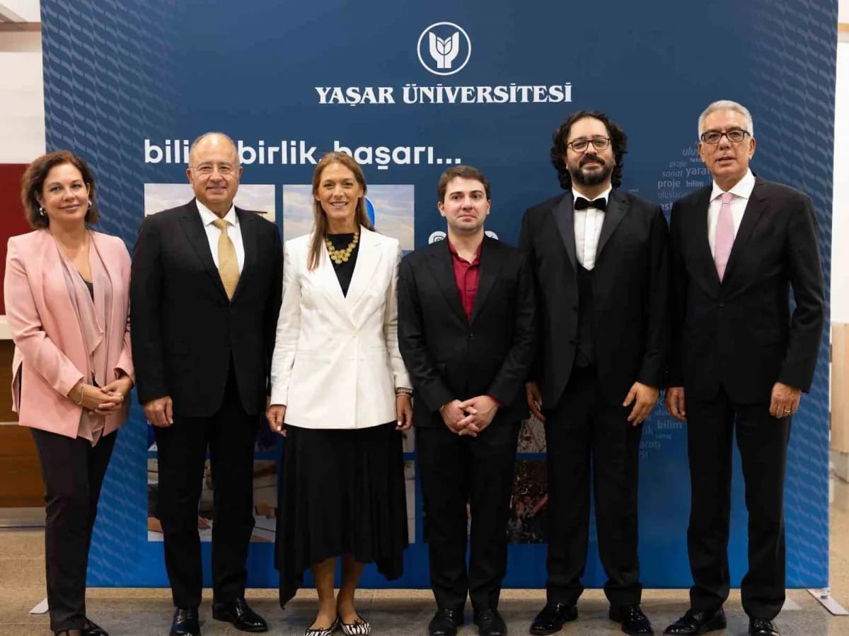 2026-2027 Akademik Yıl Açılış Konseri'ne Portekiz Ankara Büyükelçiliği Müsteşarı Rosa Tavares, Yaşar