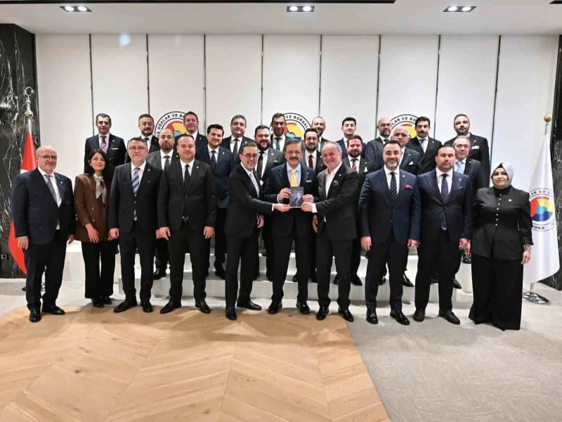 Denizli Sanayi Odası (DSO) Yönetim Kurulu Başkanı Selim Kasapoğlu, Meclis Başkanı Okan Konyalıoğlu,