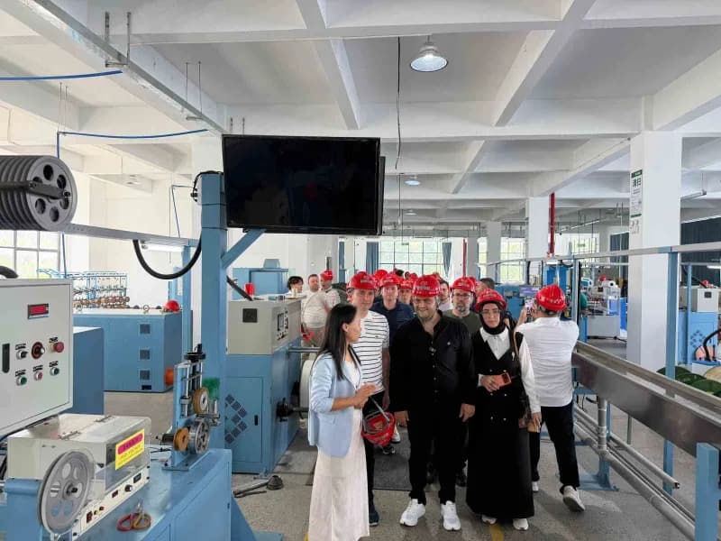 DTO heyeti Çin’de kablo fabrikasını inceledi