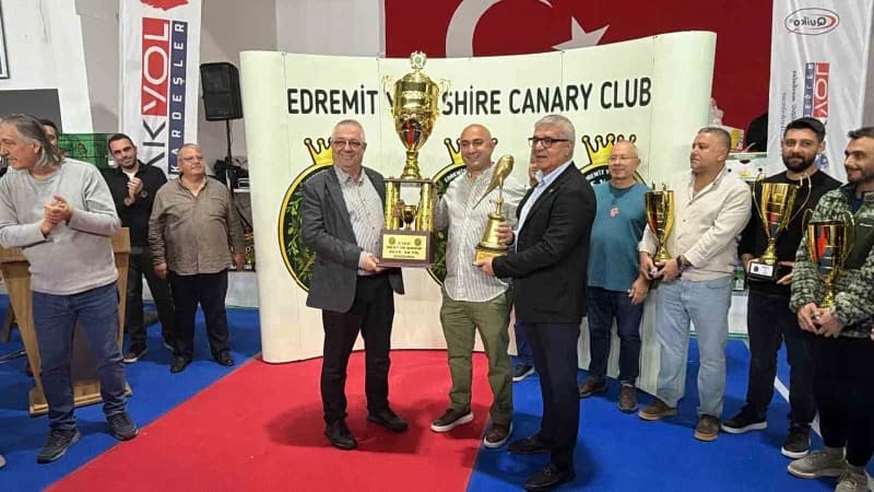 Dereceye girenlere ödülleri verildi