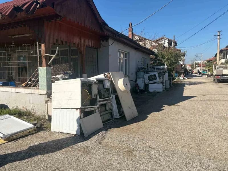 Düzce Belediyesi, ‘temiz şehir Düzce’ projesi kapsamında şehir merkezinde denetim faaliyetlerini sık
